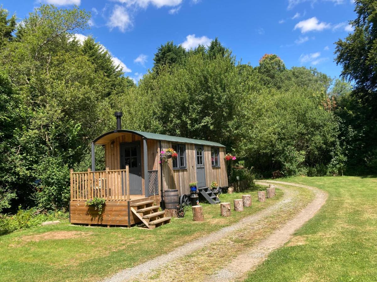 Brook The Shepherd Hut Солтэш Экстерьер фото